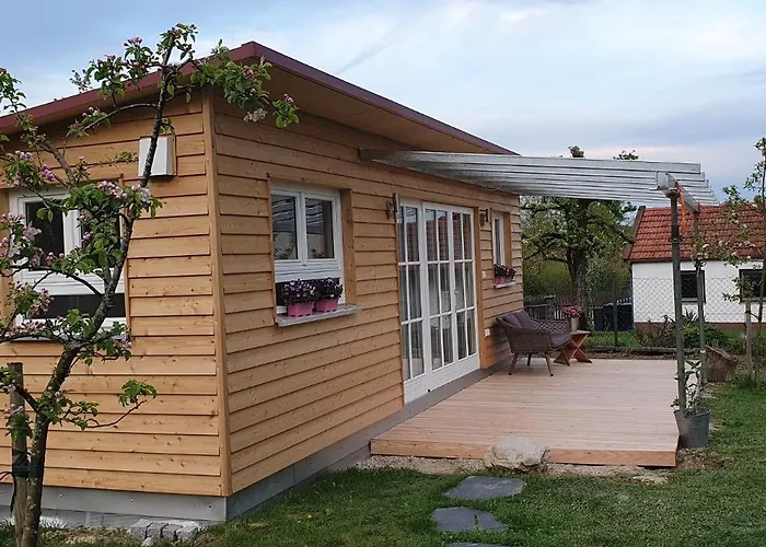 Photo de Haus Mit Stilvoller Ferienwohnung Und Tiny House Nahe Ammersee Fuer 2-6 Personen Geltendorf