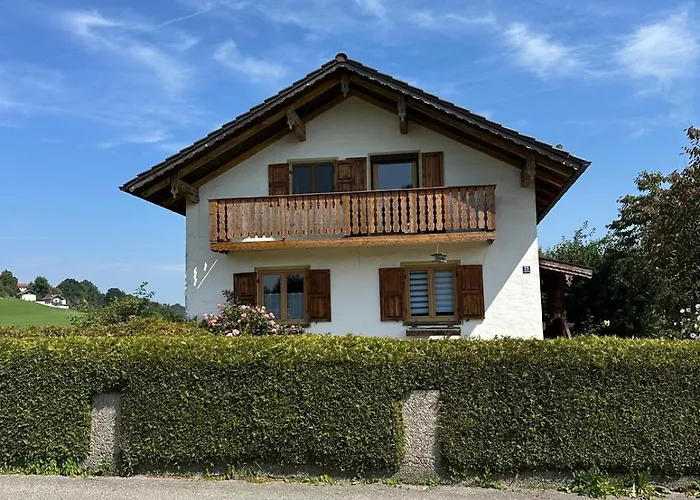 Freistehendes Haus - Garten - Netflix - Stellplatz - 30 Minuten zum Chiemsee Rott am Inn Foto