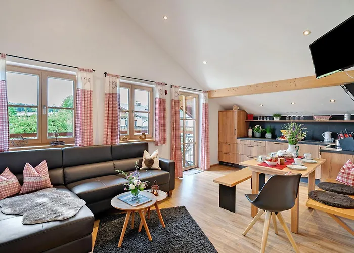 Photo de Neubau - Ferienwohnung Waldblick Höslwang