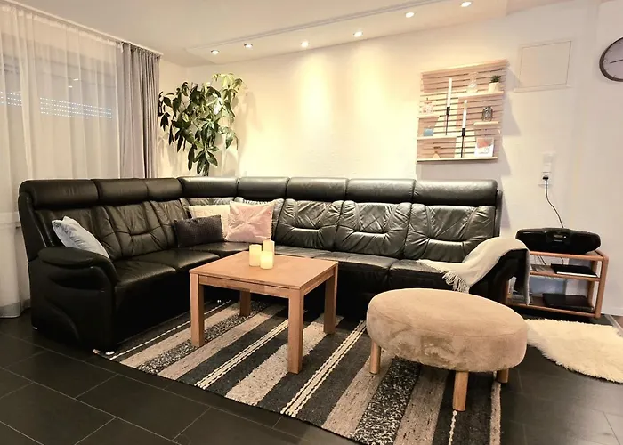 Grosse Schoene Ferienwohnung Mit Kleinem Garten Im Weinort Randersacker fotoğrafı