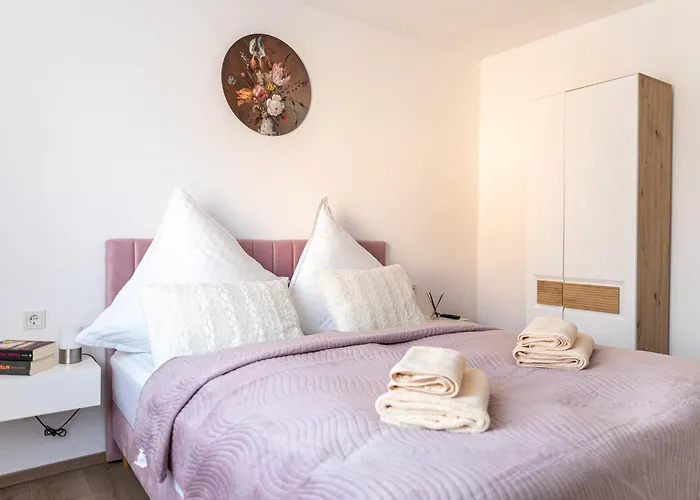 Smartstay Apartment 91 M2, Balkon, Parkplatz, Self Check-In, 2 Wcs, Kaffeevollautomat 普拉特灵照片