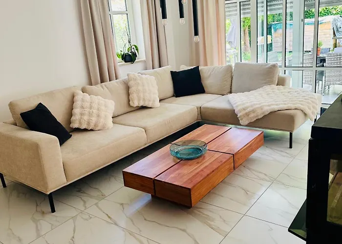 Modernes Premium Apartment Mit Gartenidylle Rieden  fotorgafie