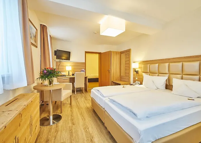Akzent Hotel Goldner Stern Muggendorf  photo