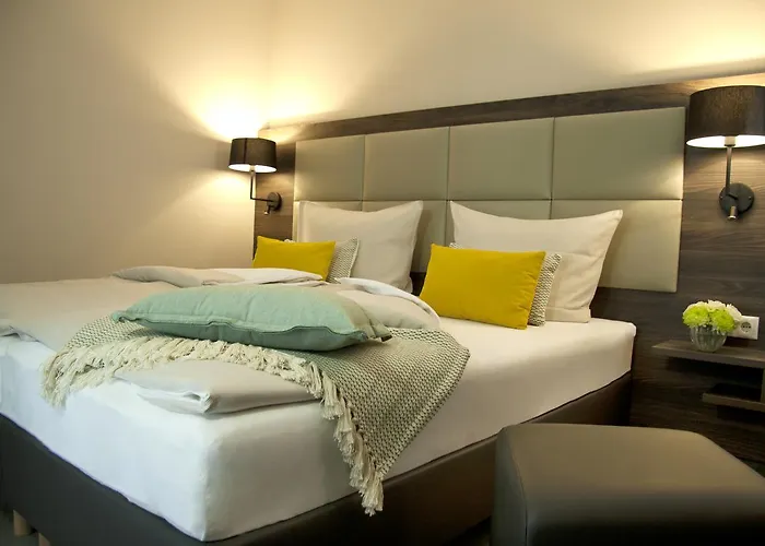 Hotel Am Moosrain Garni Eitting photo